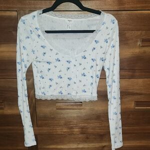 Forever 21 Fitted Crop Blouse in White and Blue